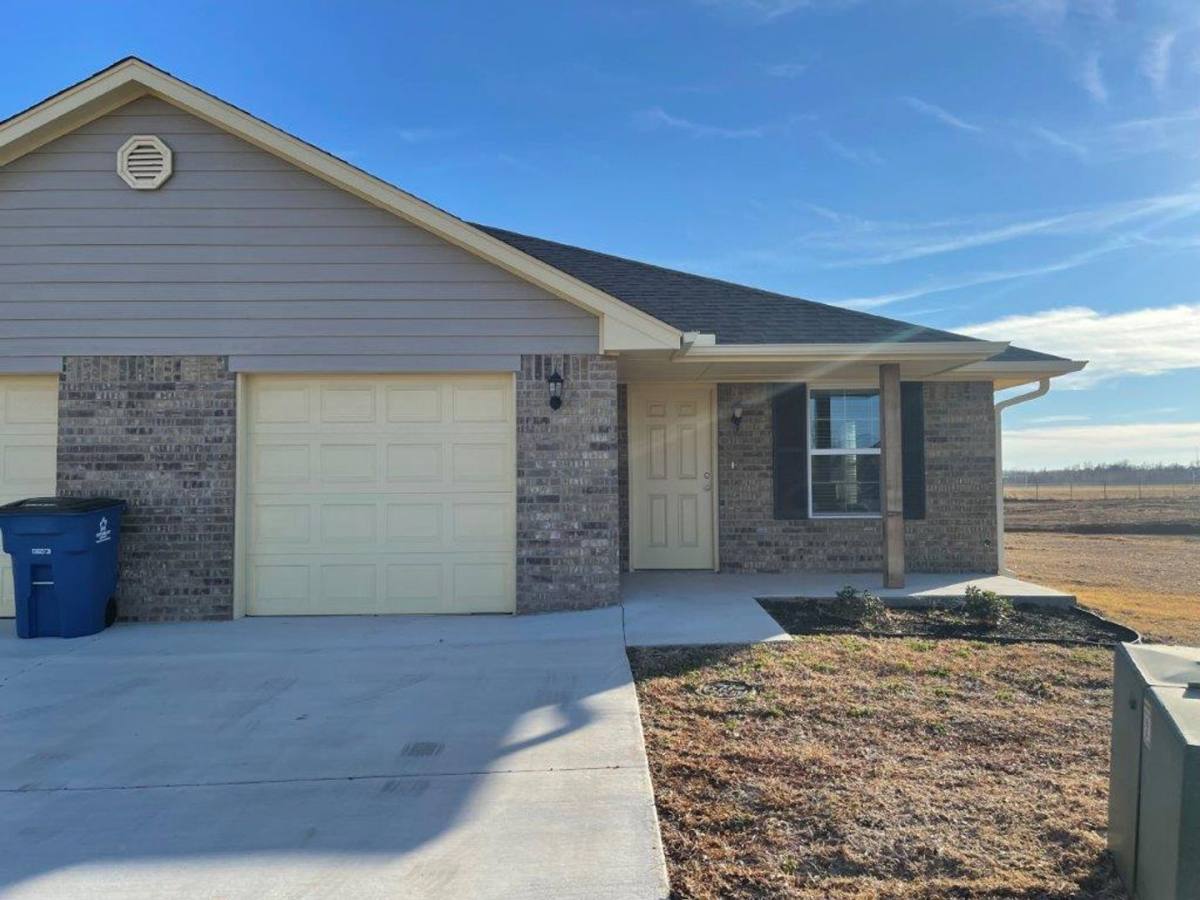 House for rent at 567 N Walker, Newcastle, OK 73065