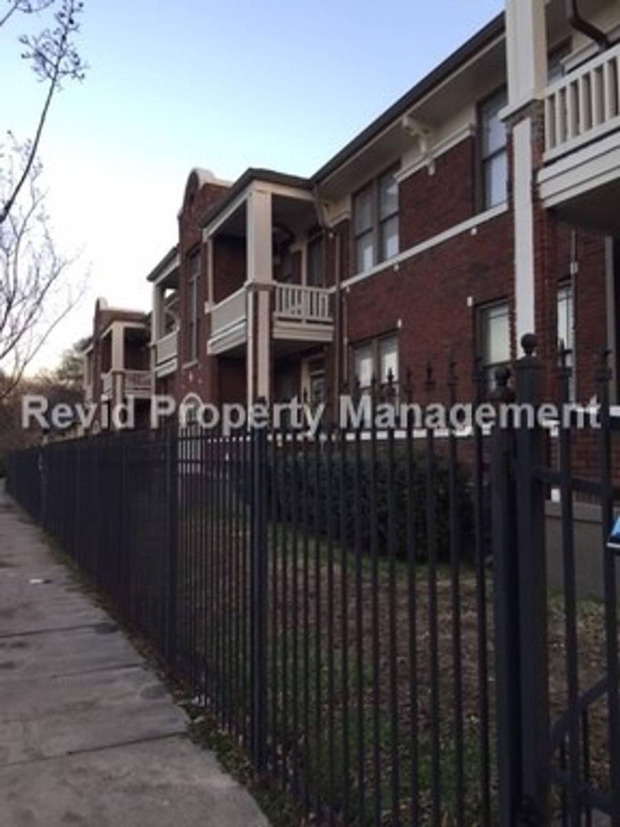 Apartment for rent at 1353 Vance, Memphis, TN 38104