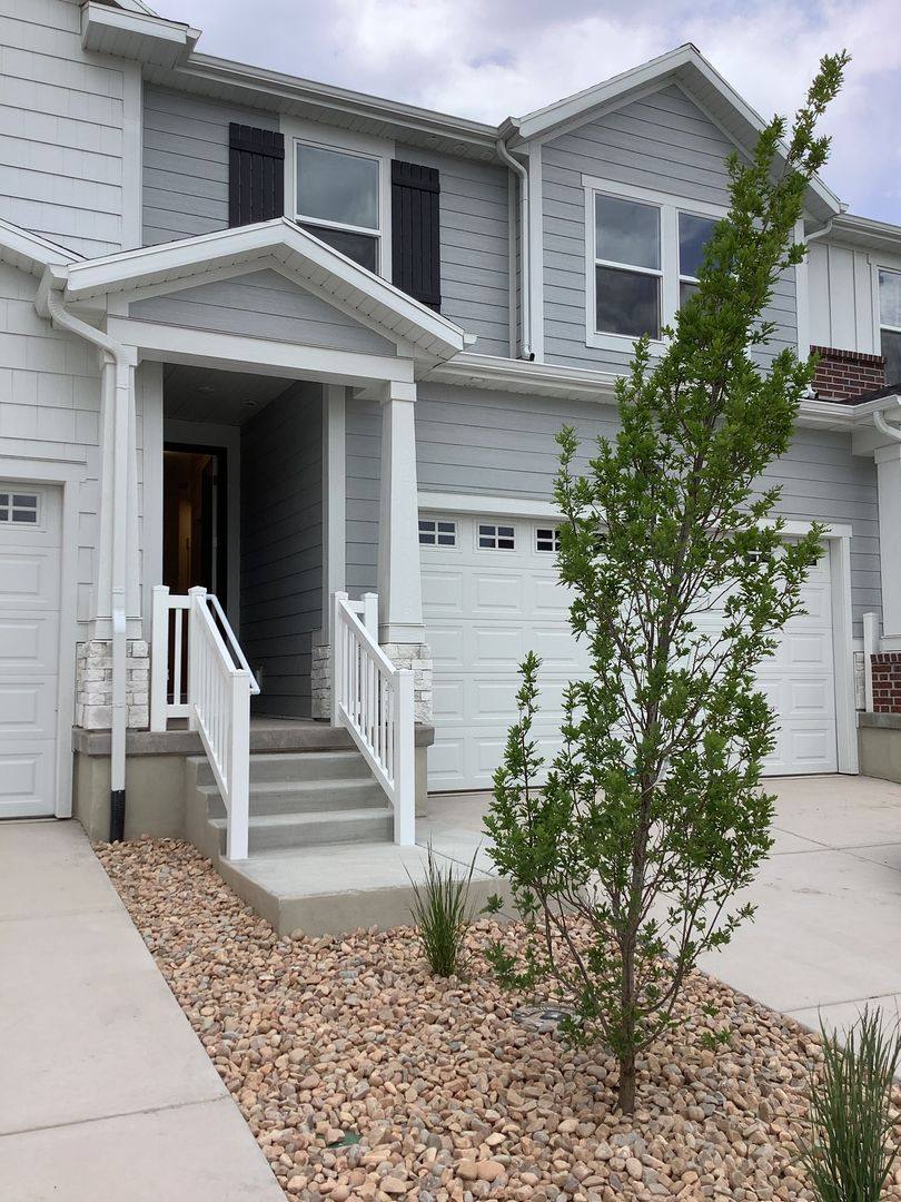 Townhouse for rent at 941 N Portman Way, Saratoga Springs, UT 84045
