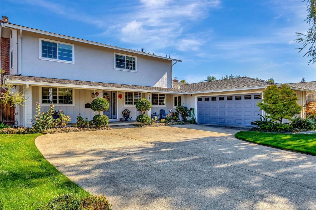 House for rent at 2182 Westmoreland Dr, San Jose, CA 95124