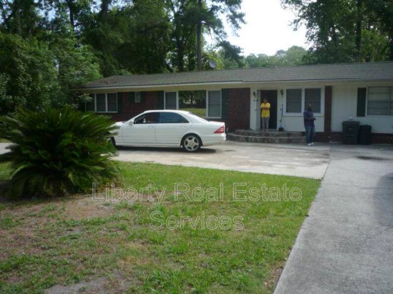 House for rent at 102 Fraser St, Hinesville, GA 31313