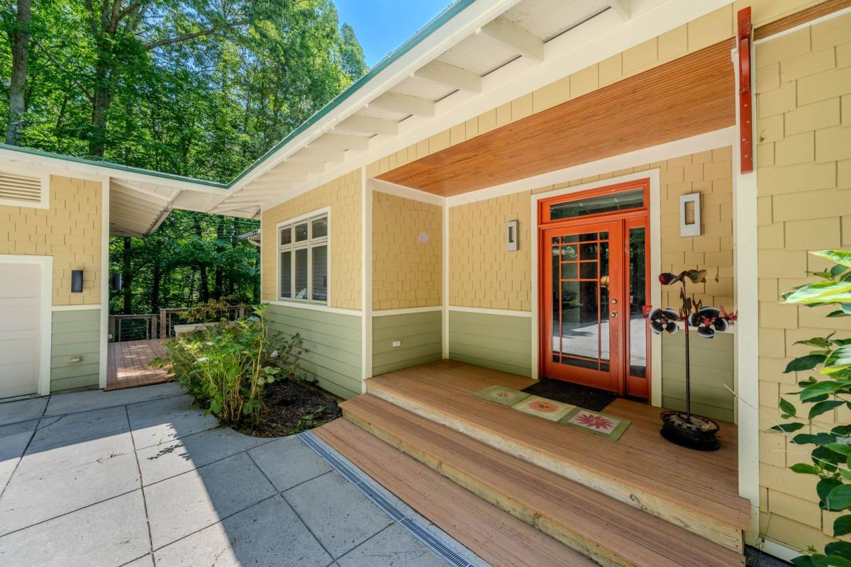House for rent at 817 Oasis Dr, Chapel Hill, NC 27516