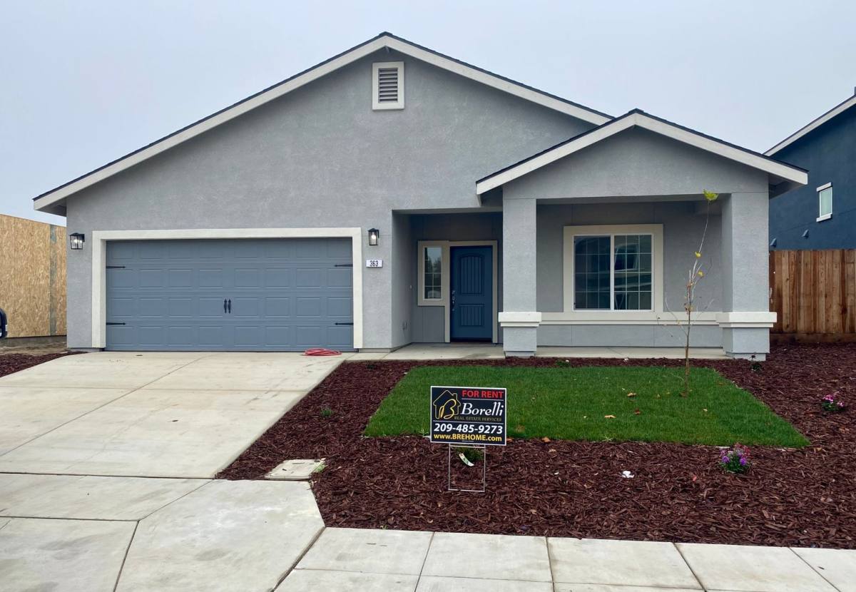 House for rent at 363 Oleander Court, Chowchilla, CA 93610
