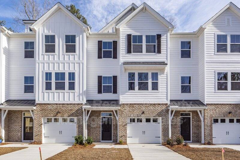 Townhouse for rent at 5222 New Palm Court, Summerville, SC 29485