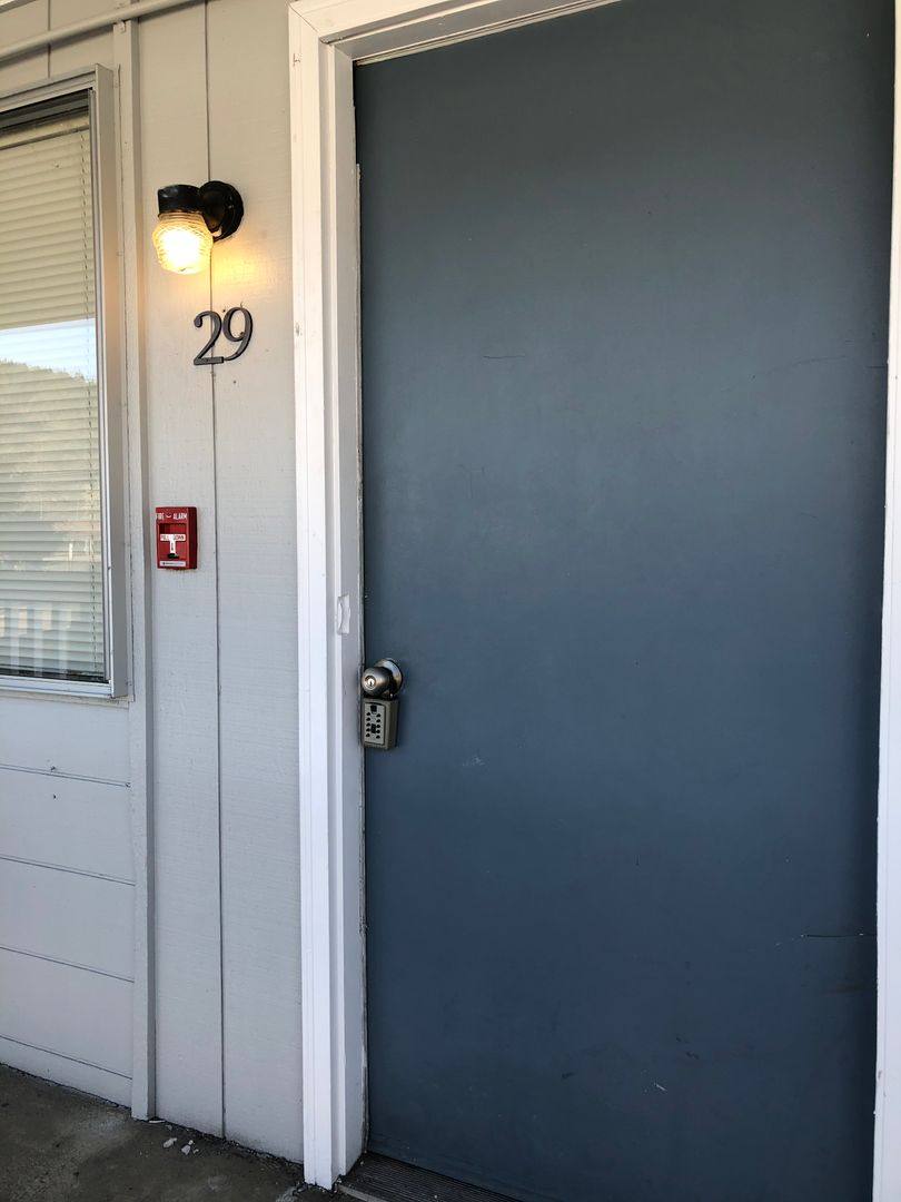 Apartment for rent at 3032 W Harvard Ave, Roseburg, OR 97471