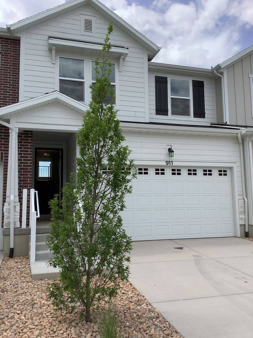 Townhouse for rent at 911 N Portman Way, Saratoga Springs, UT 84045