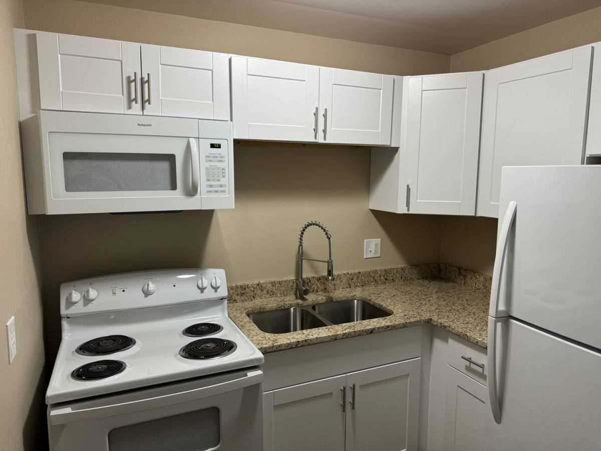 Apartment for rent at 1604-1624 N Yellow Springs St, Springfield, OH 45504