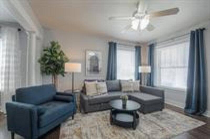 Apartment for rent at 3833 Central St #2N, Kansas City, MO 64111