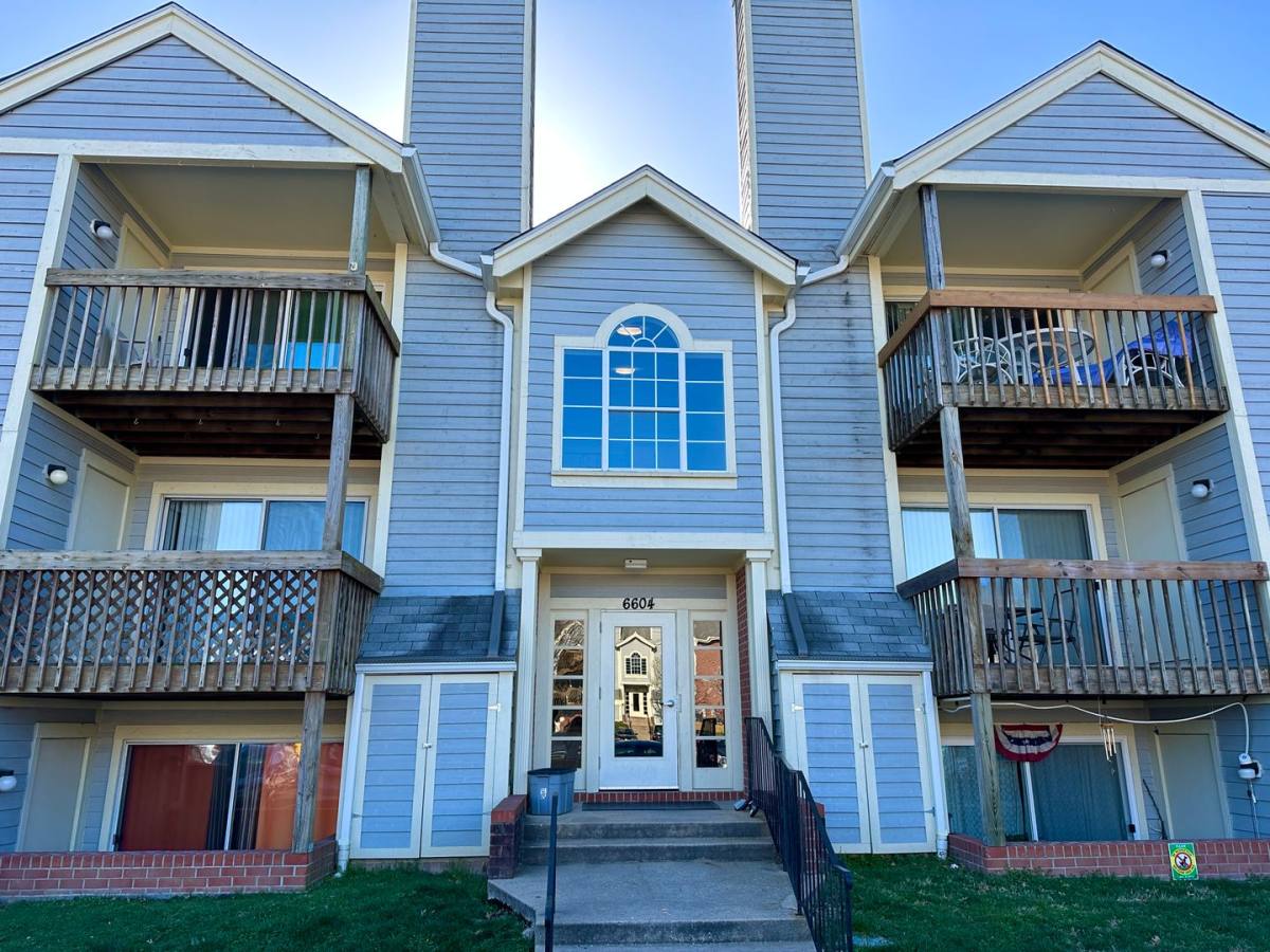Apartment for rent at 6604 Rapid Water Way, Glen Burnie, MD 21060
