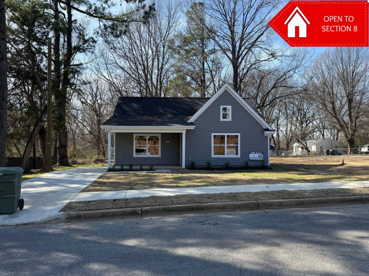 House for rent at 2927 Beechmont St, Memphis, TN 38127