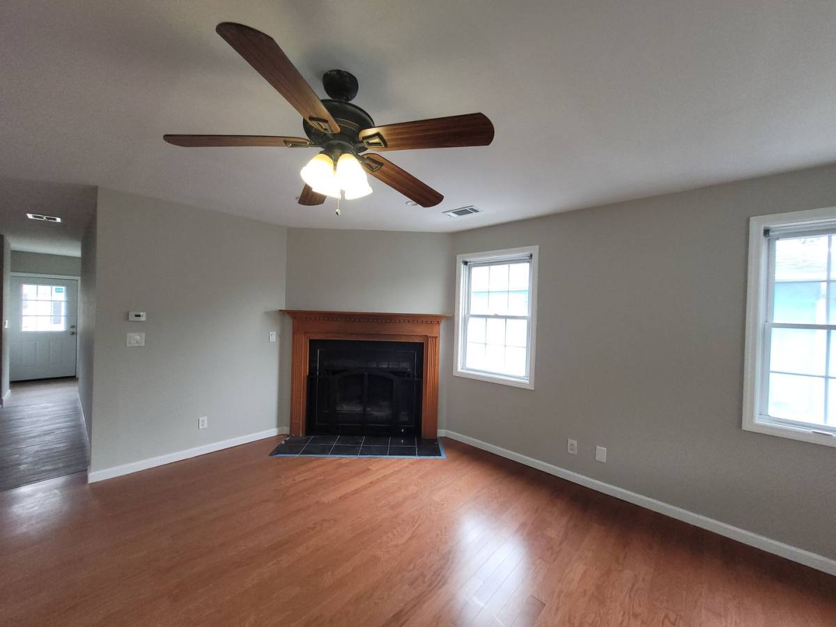 Apartment for rent at 27-29 Highland Ave, Leonardo, NJ 07737