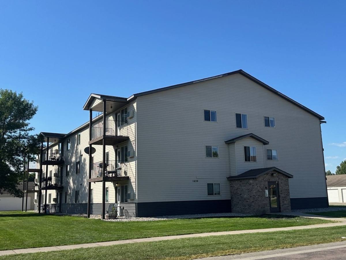 Apartment for rent at 1650 33rd Ave S, Fargo, ND 58104