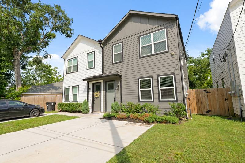 House for rent at 5544 Shreveport Blvd #B, Houston, TX 77028