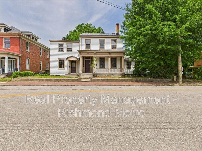Apartment for rent at 709 High St #A, Petersburg, VA 23803