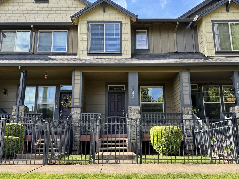 Townhouse for rent at 1444 NE Redspire Lane, Hillsboro, OR 97124