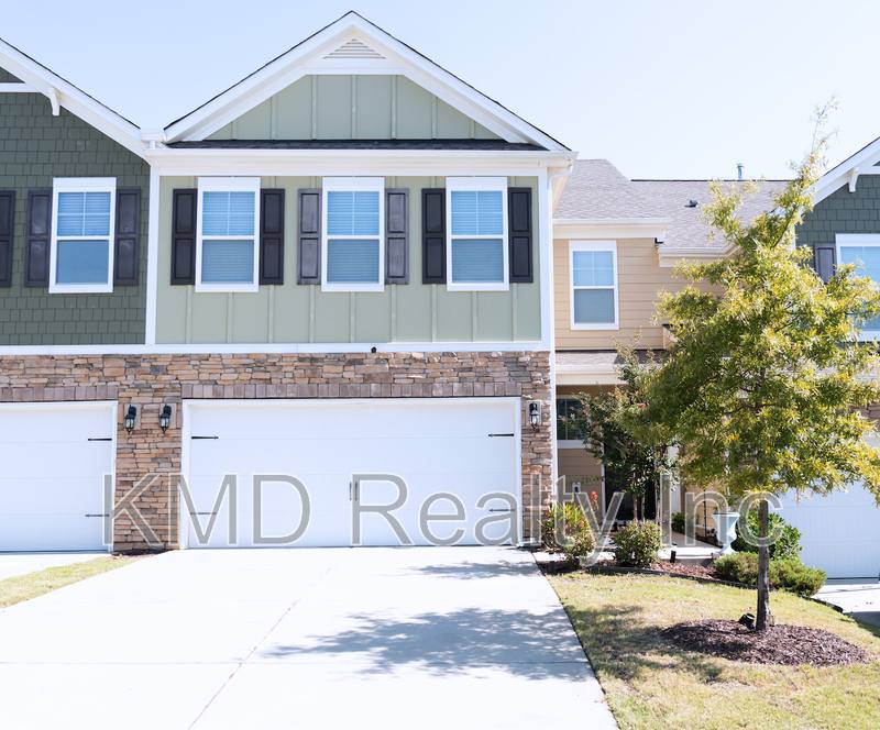 Townhouse for rent at 1463 Bramblewood Dr, Fort Mill, SC 29708