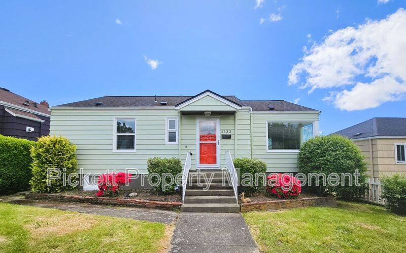 House for rent at 2133 E Highlands St, Bremerton, WA 98310