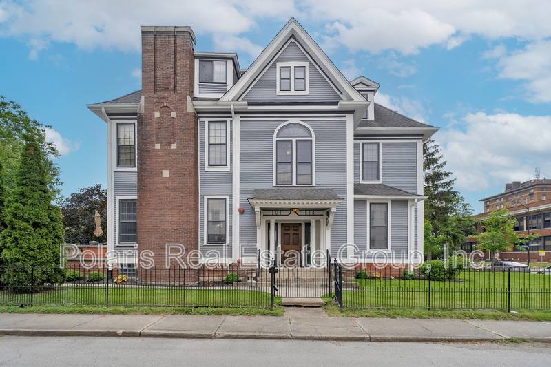 House for rent at 101 E 14th St #1, Indianapolis, IN 46202