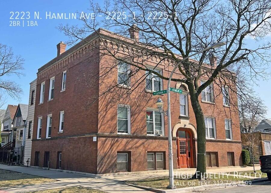 Apartment for rent at 2223 N Hamlin Ave #1, Chicago, IL 60647