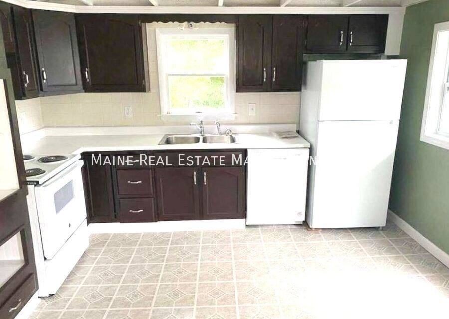 Apartment for rent at 34 6th St #2, Old Town, ME 04468