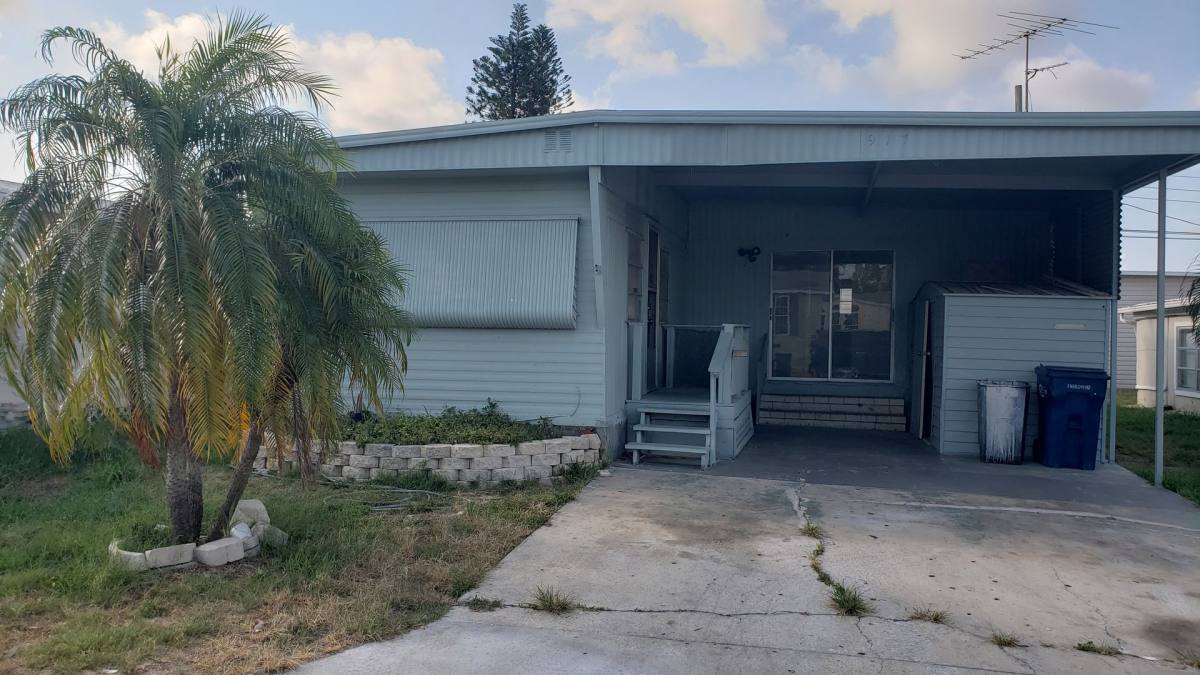 House for rent at 917 50th Ave Plaza W, Bradenton, FL 34207