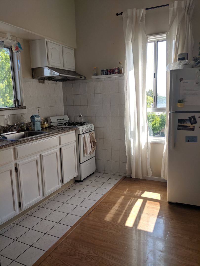 Apartment for rent at 2811-2815 Telegraph Ave, Berkeley, CA 94705