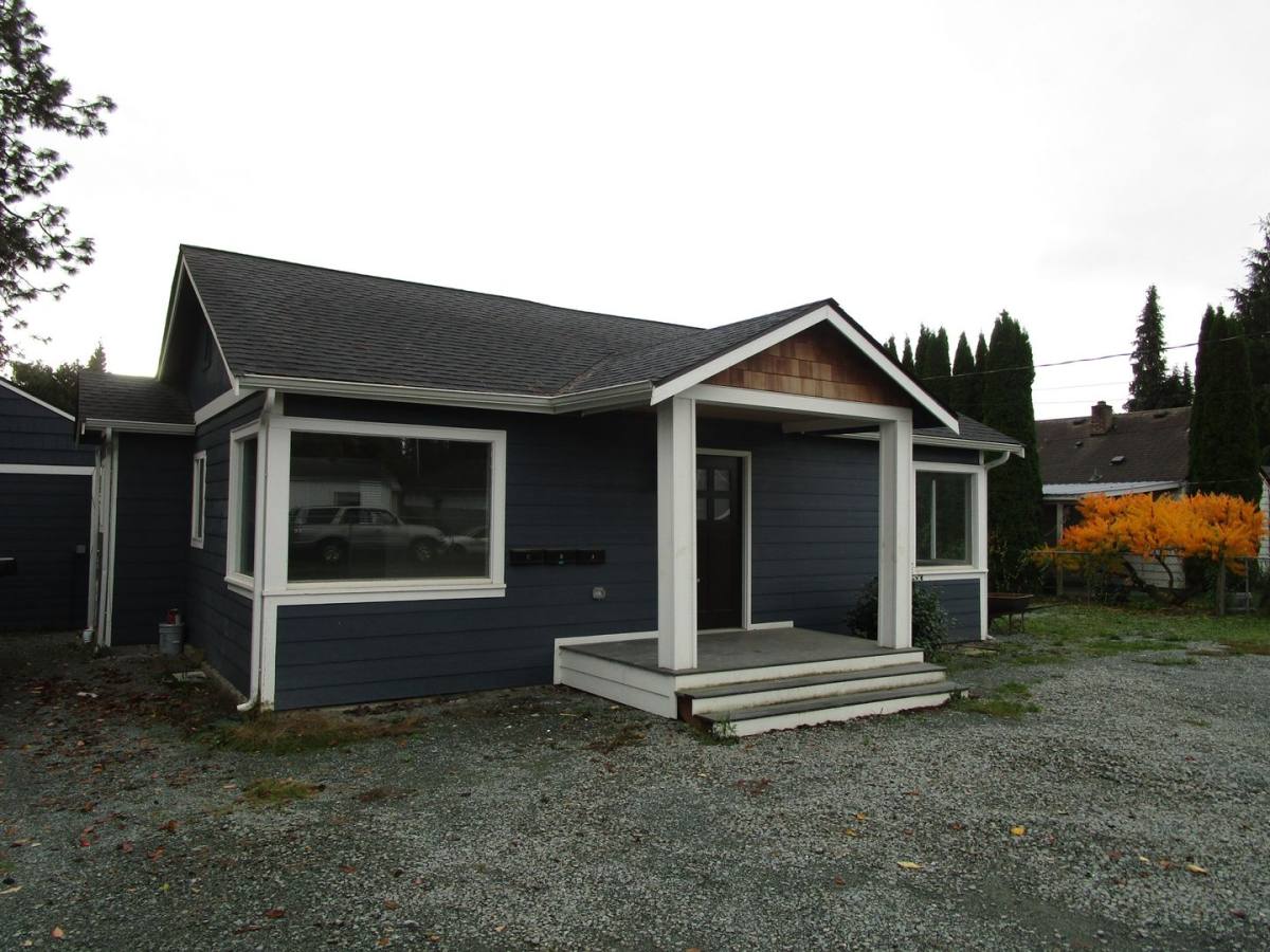 Apartment for rent at 1201 Warner St, Sedro Woolley, WA 98284
