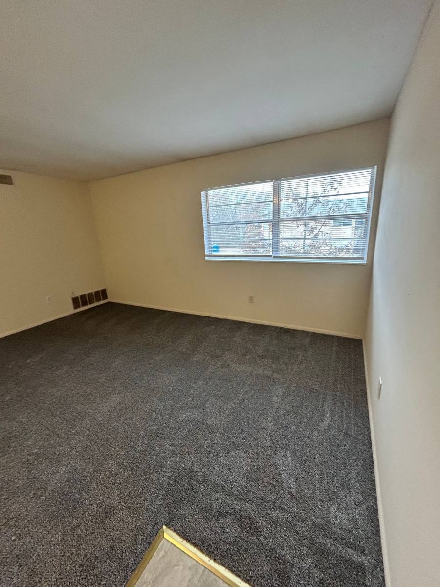 Apartment for rent at 906 Broad St, Murray, KY 42071