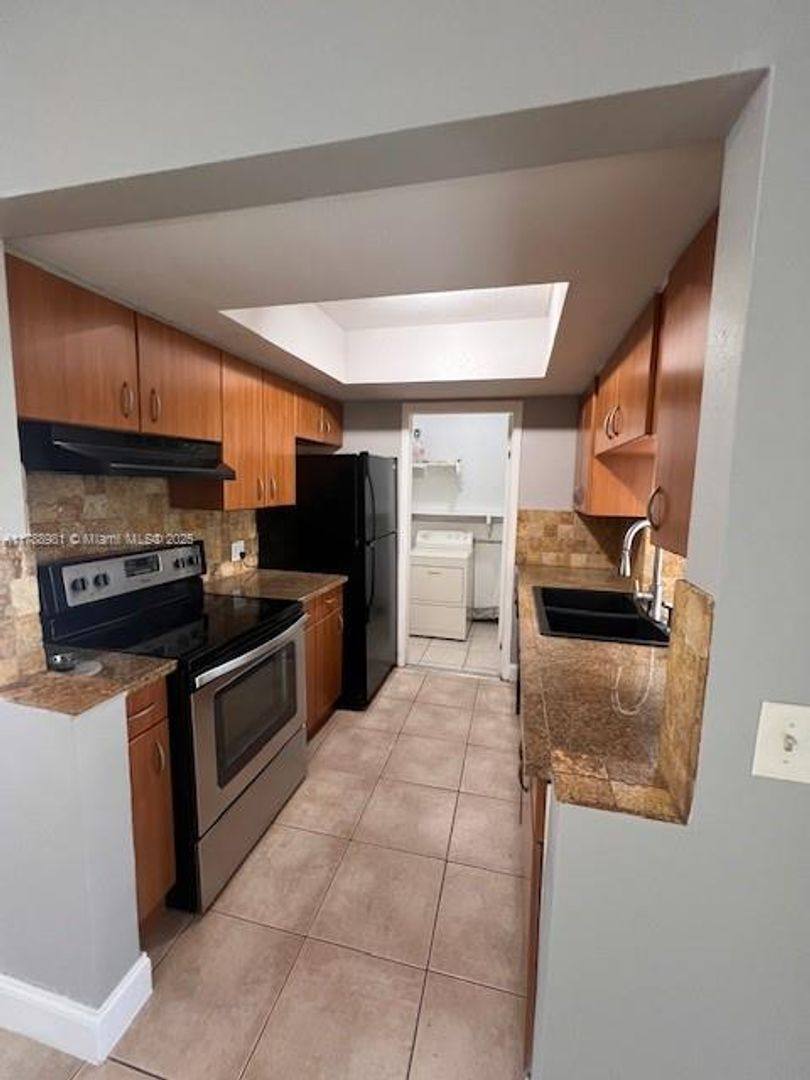 House for rent at 9021 NW 24th Place, Fort Lauderdale, FL 33322