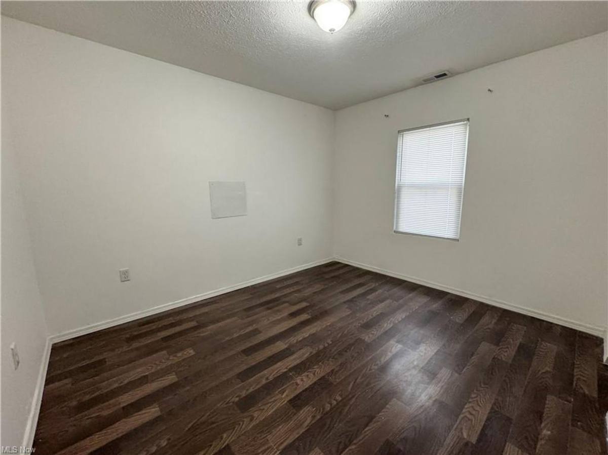 House for rent at 1313 12th St, Vienna, WV 26105