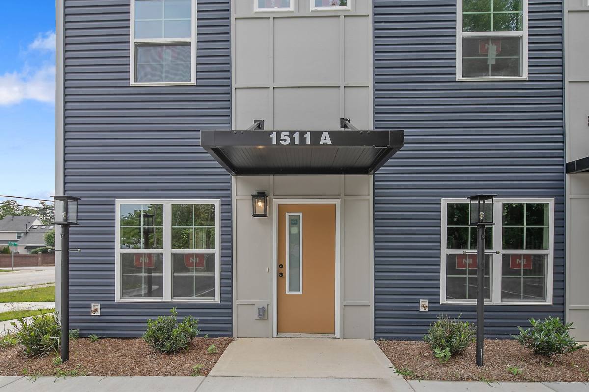 Townhouse for rent at 1511 -B Fort Bragg Rd, Fayetteville, NC 28305