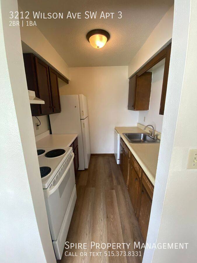 Apartment for rent at 3212 Wilson Ave SW #3, Cedar Rapids, IA 52404