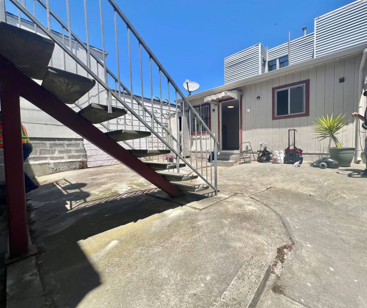 Apartment for rent at 38 Williams Ave, San Francisco, CA 94112