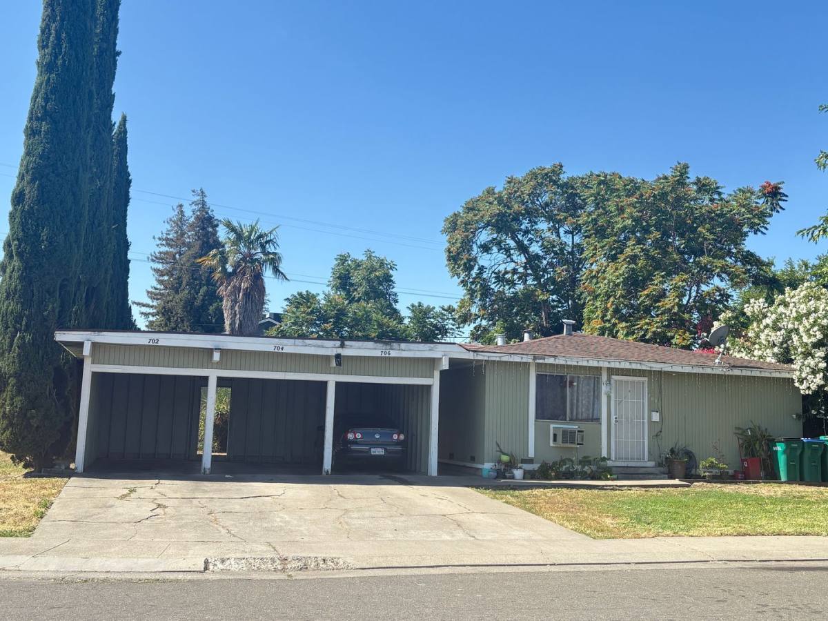 Apartment for rent at 702 San Miguel Ave, Stockton, CA 95210