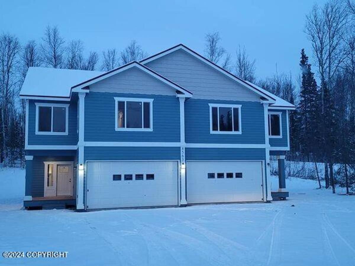 Townhouse for rent at 6585 W Beverly Hills Circle, Wasilla, AK 99623