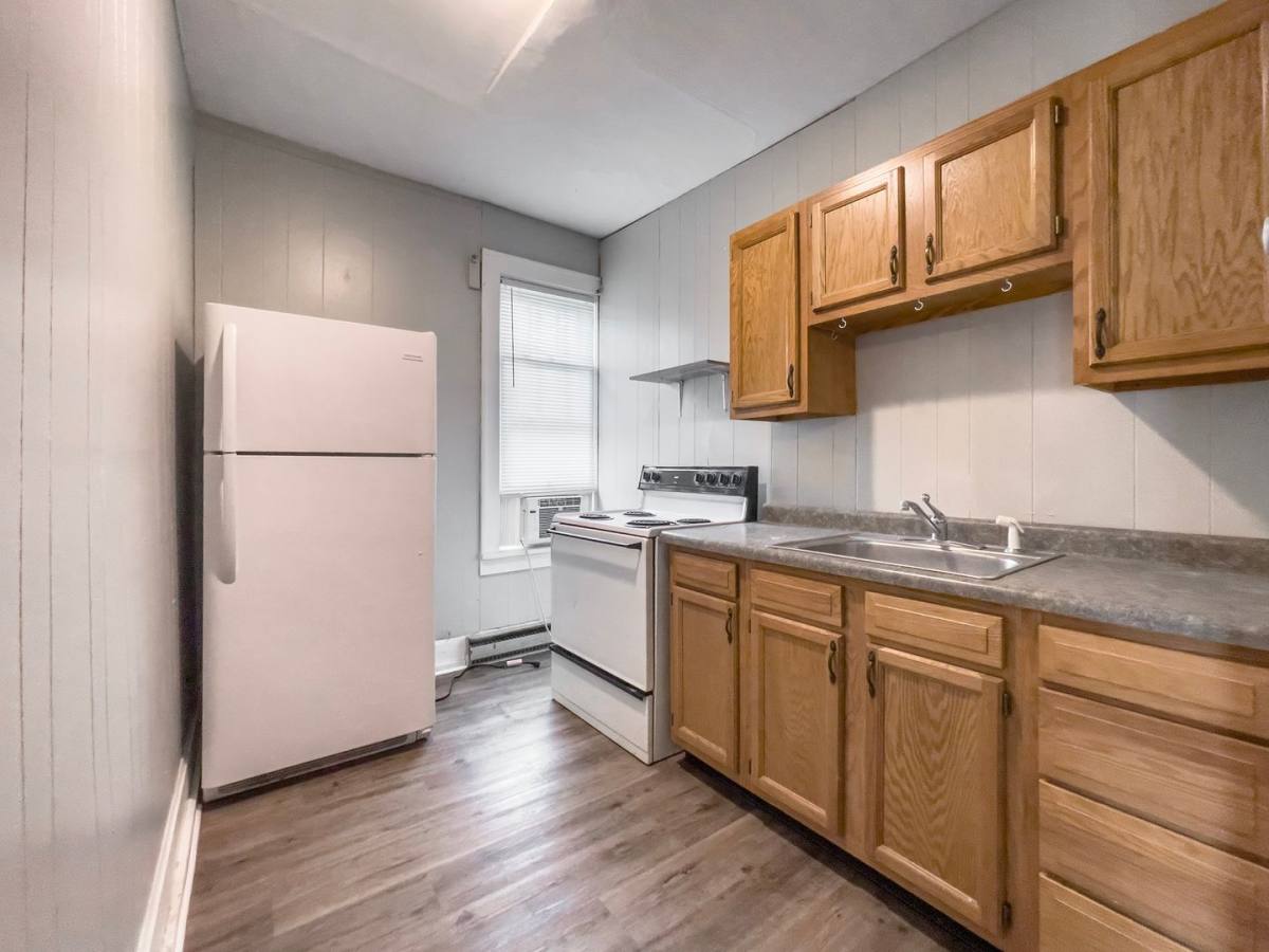Apartment for rent at 216 N McKinley Ave, Muncie, IN 47303