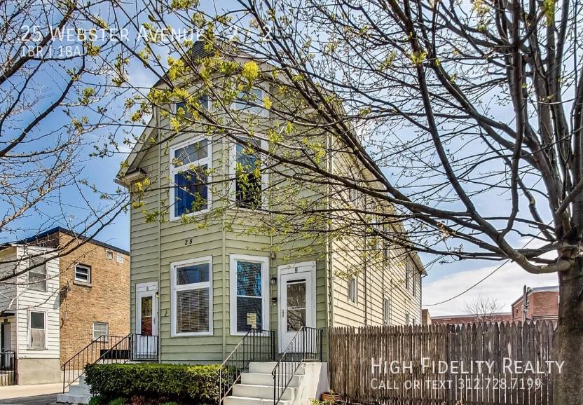 Apartment for rent at 25 Webster Ave #2, Highwood, IL 60040