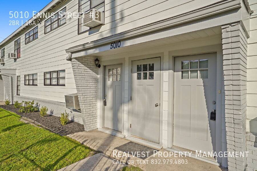 Apartment for rent at 5010 Ennis St #3, Houston, TX 77004