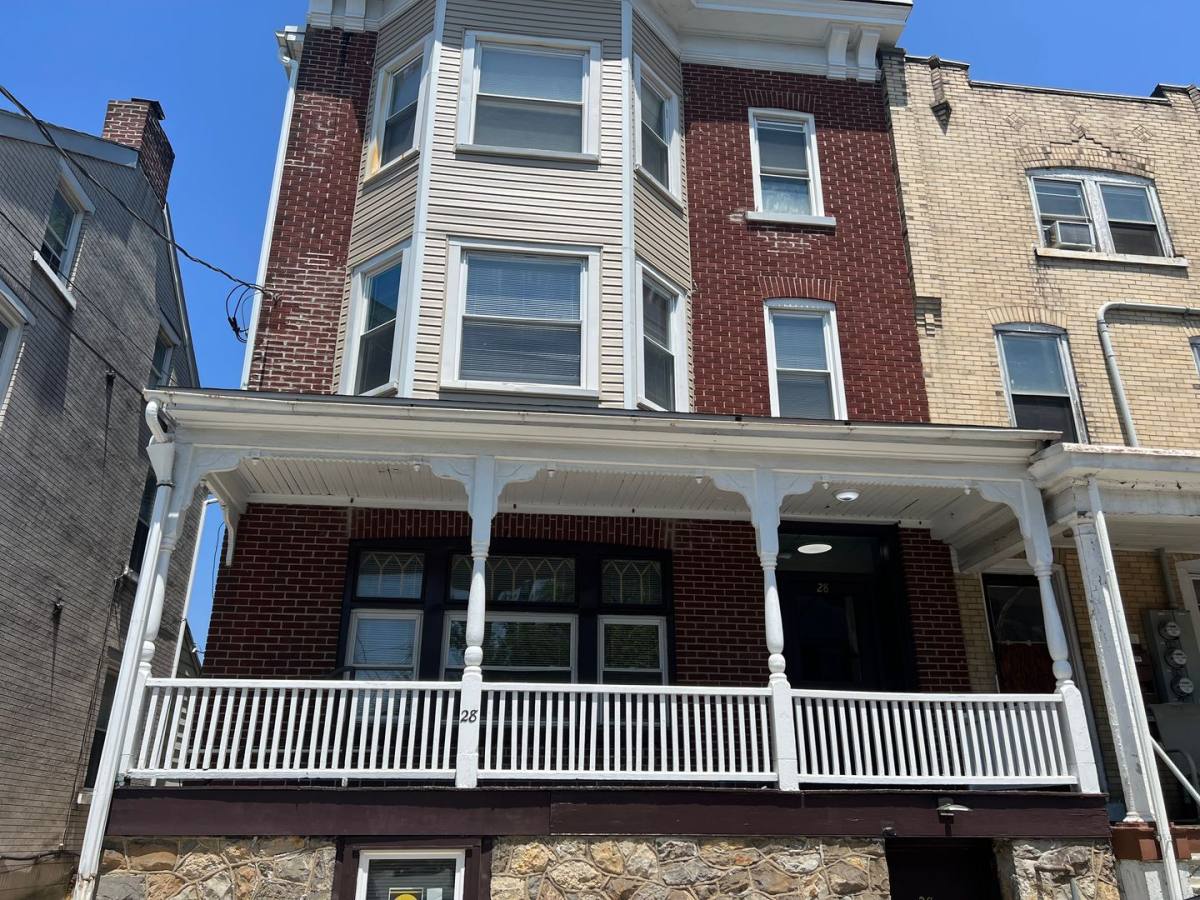 Apartment for rent at 28 W N St, Bethlehem, PA 18018