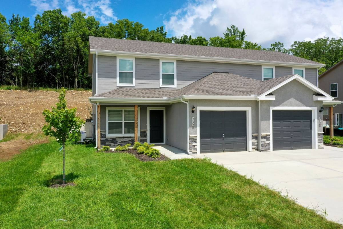 Townhouse for rent at 611 Pampas St, Pleasant Hill, MO 64080
