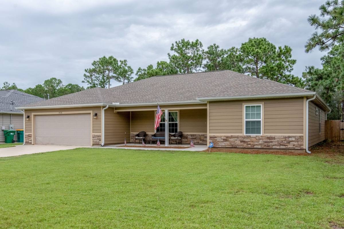 House for rent at 9078 Deer Lane, Navarre, FL 32566