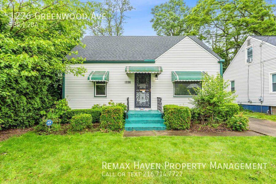 House for rent at 1226 Greenwood Ave, Akron, OH 44320