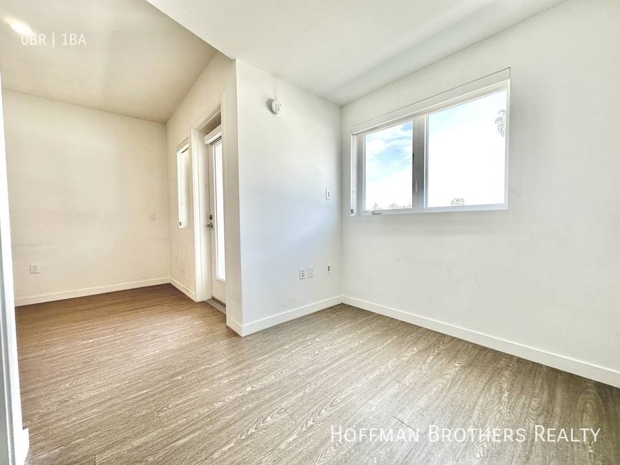 Apartment for rent at 11407 Chandler Blvd #308, North Hollywood, CA 91601