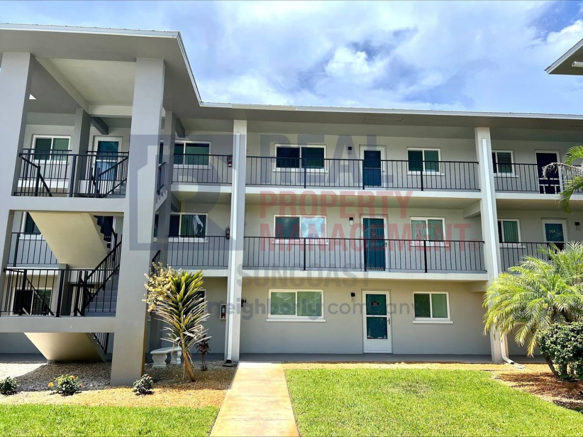 Condo for rent at 649 Tamiami Trail S #105, Venice, FL 34285