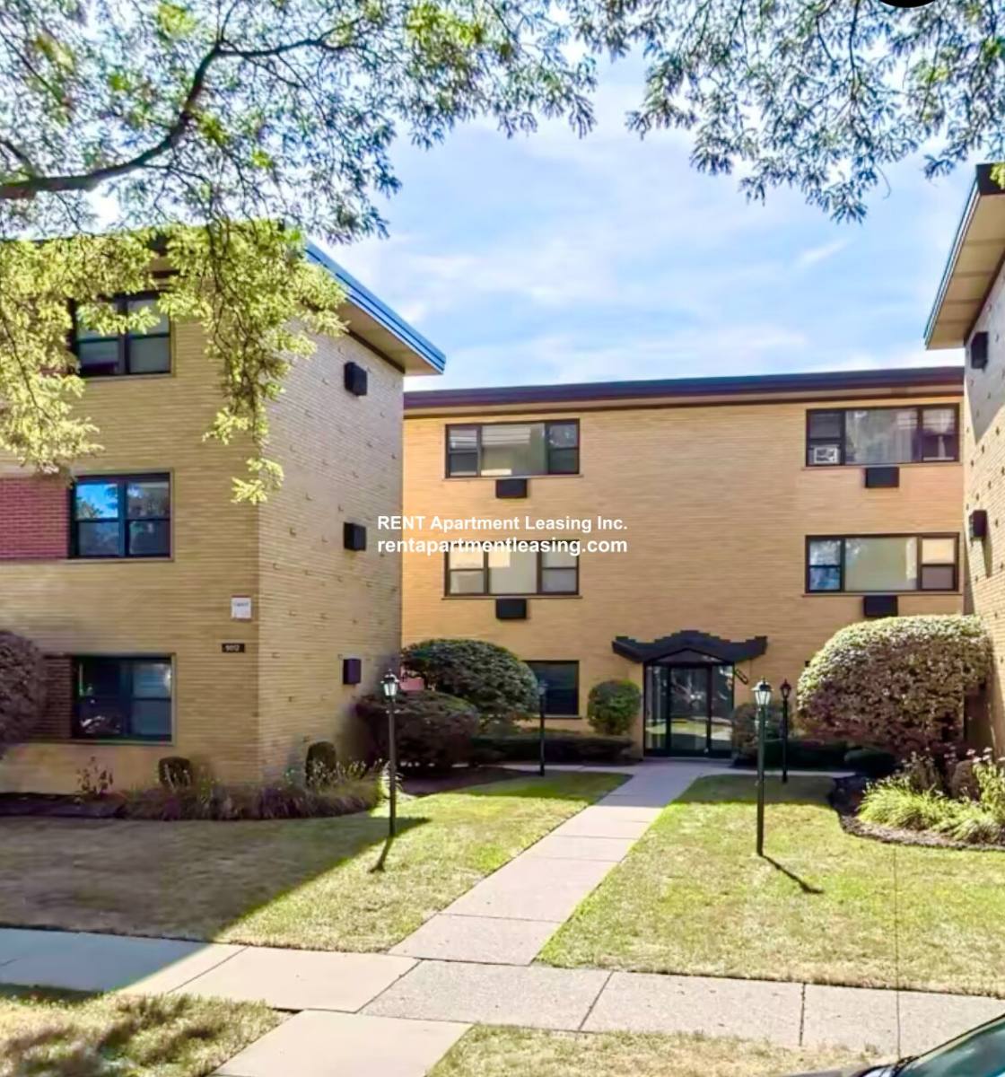Apartment for rent at 9020 Lamon Ave #GE, Skokie, IL 60077