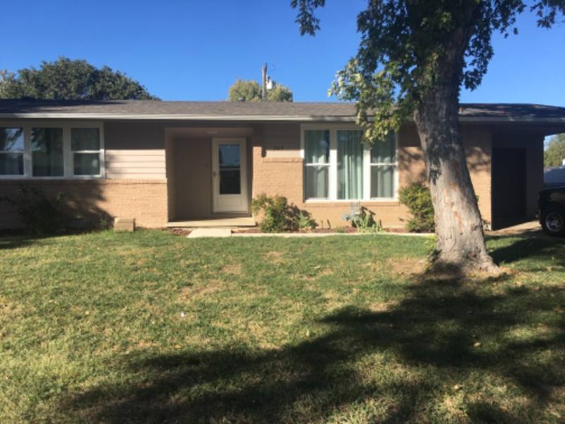 House for rent at 703 Carriage Court, Salina, KS 67401