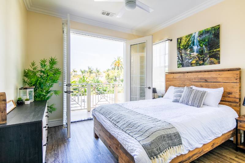 Townhouse for rent at 202 Alexander Court, Encinitas, CA 92024