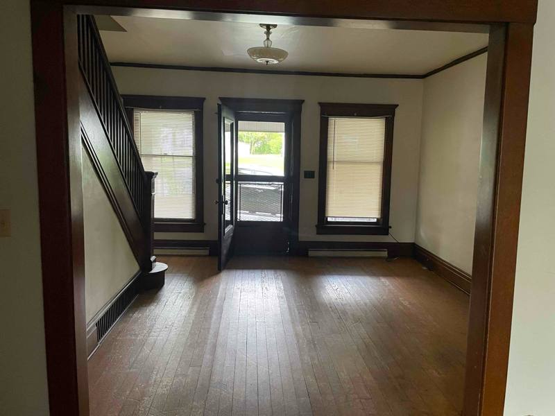 Apartment for rent at 144 Race St #B, Ashland, OH 44805