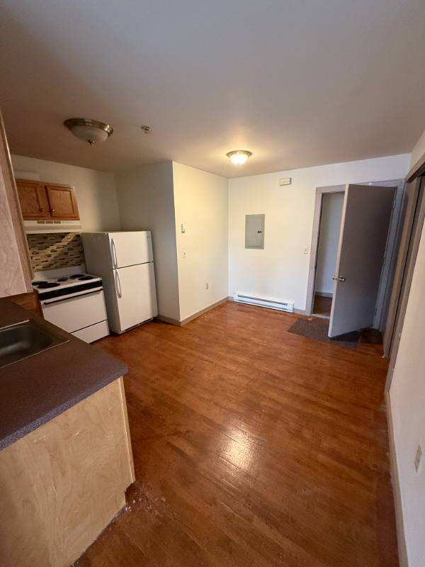 Apartment for rent at 279 N Main St #6, Winsted, CT 06098