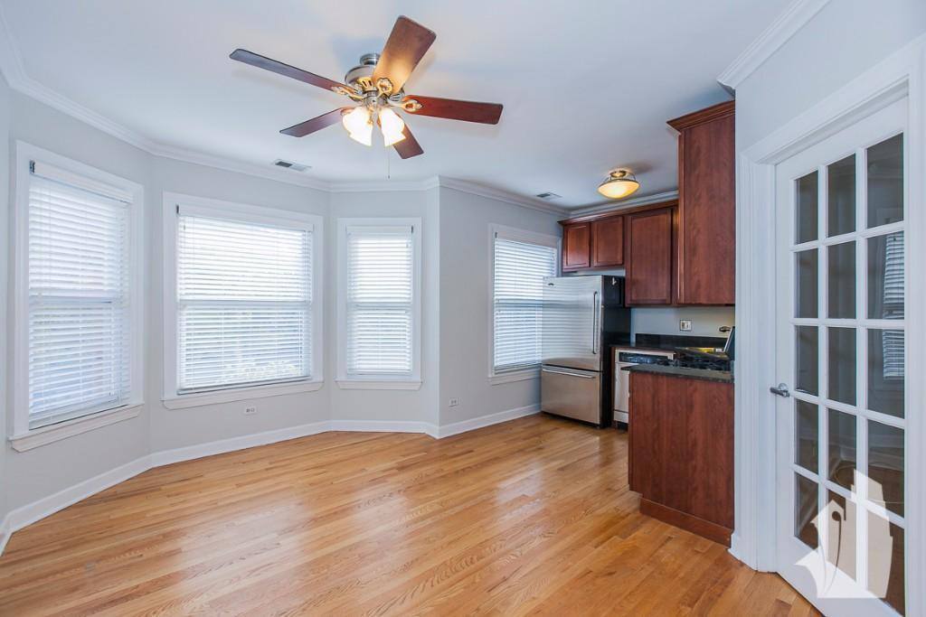 Apartment for rent at 628 W Roscoe St #1S, Chicago, IL 60657